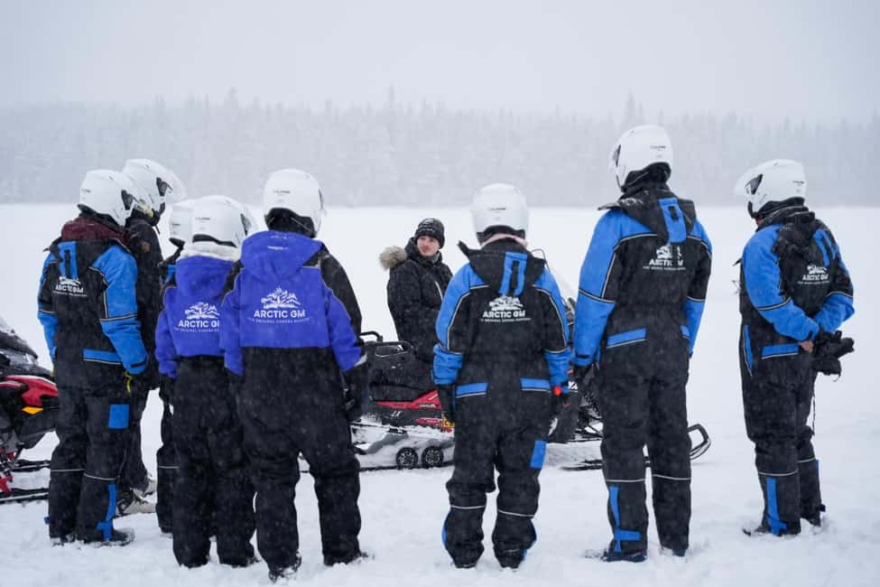 bild nr.8 av Rovaniemi: Guidad snöskotersafari i vildmarken och grillning aktivitet i Rovaniemi, uppladdad av arrangören