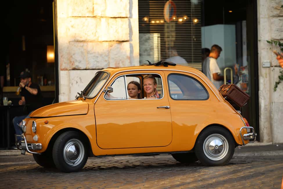 image n.11 of Rome: Fiat 500 Vintage City and Photo Tour activity in Rome, uploaded by supplier