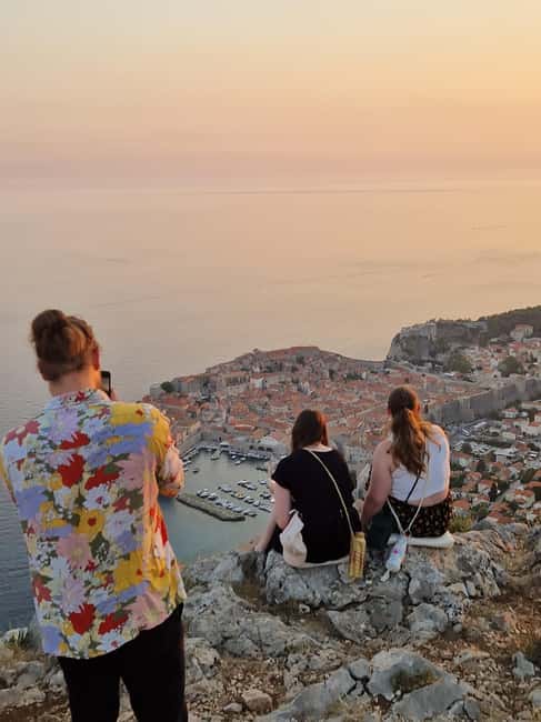 Image N°4 de Dubrovnik : Dégustation de vin au coucher du soleil à Panorama Point activité à Dubrovnik, publiée par le prestataire