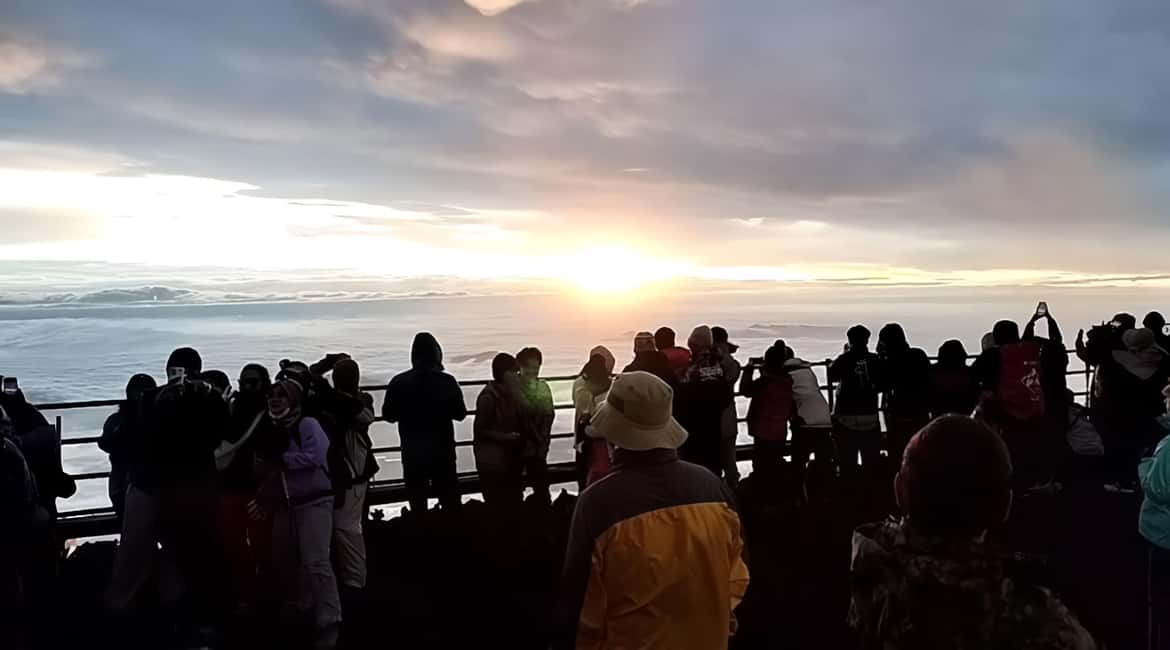 image n.19 of Mt. Fuji: 2-Day Climb with Hut Stay, Meals, and Hot Springs activity in Fujinomiya, uploaded by supplier