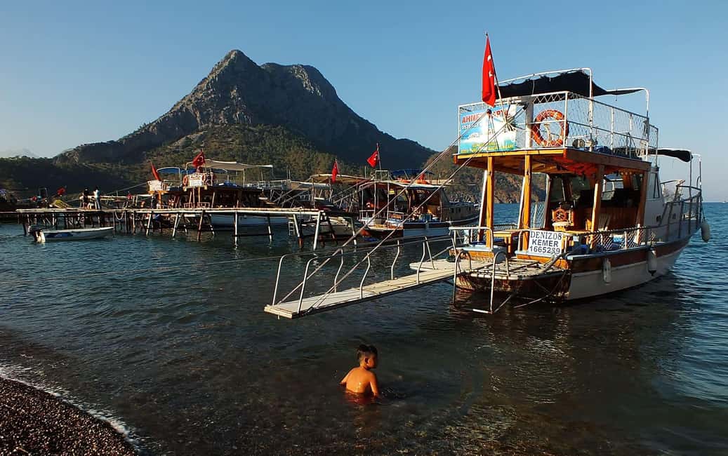 Kemer içindeki Olympos : Öğle Yemekli Günlük Adalar Tekne Turu etkinliğinin tedarikçi tarafından yüklenen 3 no'lu görseli