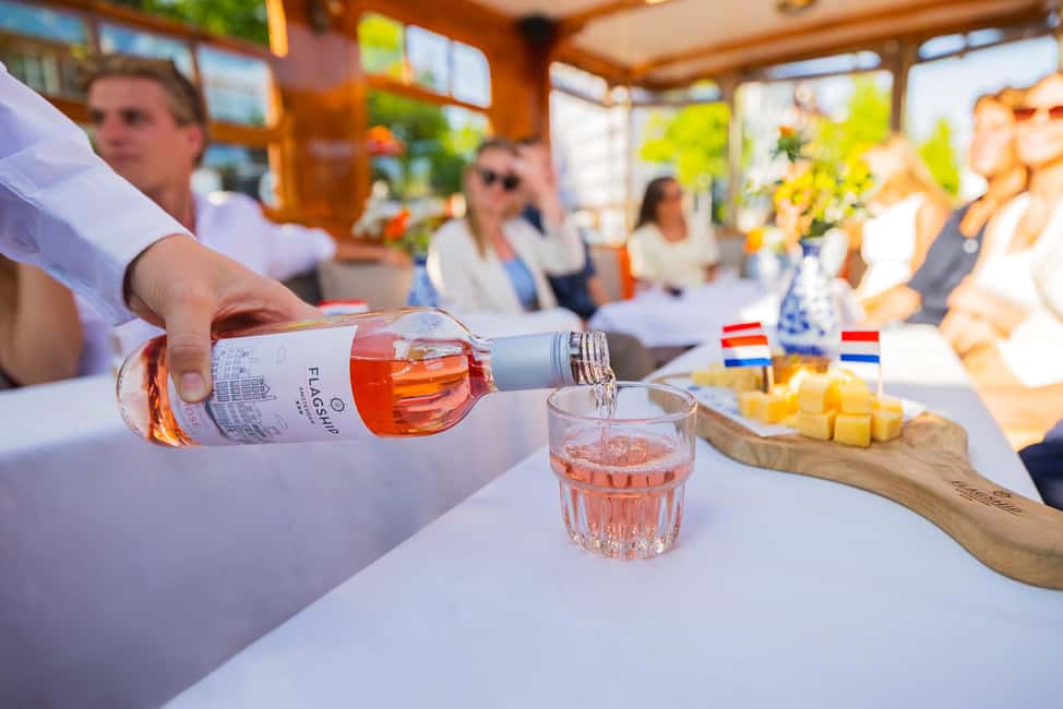 Immagine nº 3 di Amsterdam: Crociera in barca classica con formaggio e vino opzionali attività a Amsterdam, caricata dal fornitore