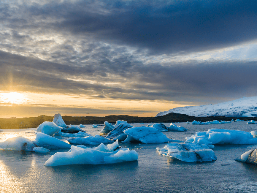 bild nr.6 av Diamond Beach & Jökulsárlón Glacier Exklusiv dagstur aktivitet i Norðurland eystra (Nordöstra regionen), uppladdad av arrangören