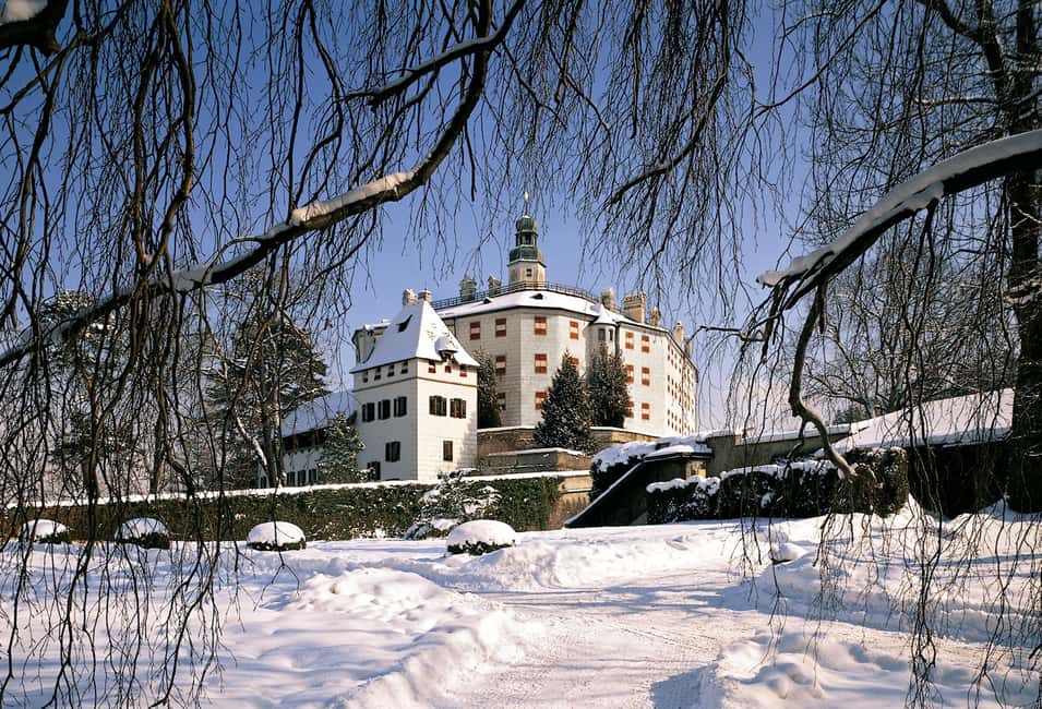 imagem n.2 de Innsbruck: Ingressos para o Schloss Ambras atividade em Innsbruck, carregada pelo fornecedor