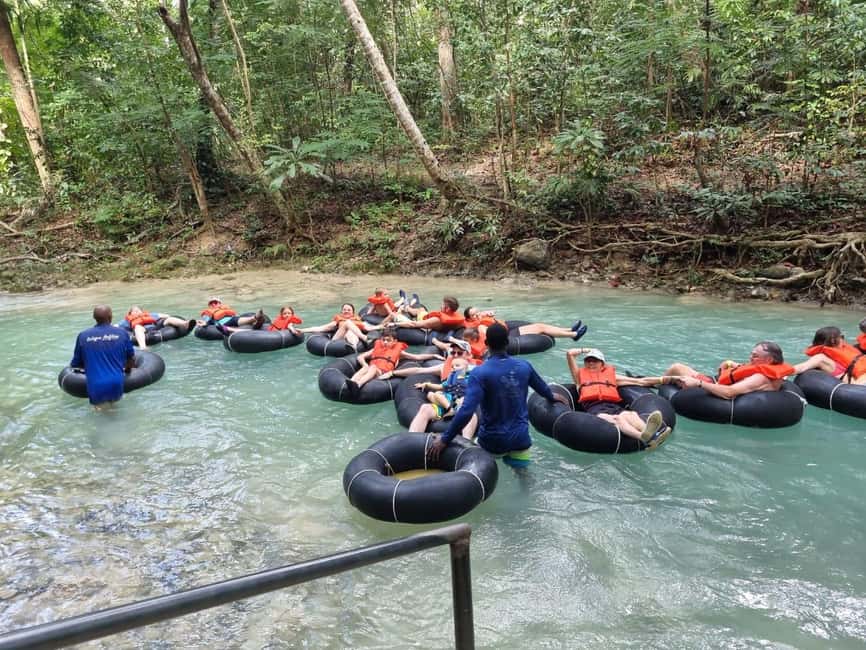 imagem n.24 de Ocho Rios: Blue Hole, White River Tubing e passeio a cavalo atividade em Jamaica, carregada pelo fornecedor