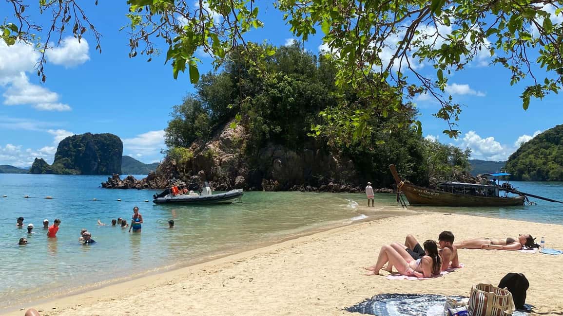 Bild Nr. 9 von Krabi: Ganztagestour mit privatem Schnellbootcharter zu den Hong Islands Aktivität in Golf von Thailand, hochgeladen vom Anbieter