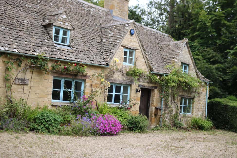 image n.38 of London: Full Day Cotswolds Tour with Shakespeare's Stratford activity in Bibury, uploaded by supplier