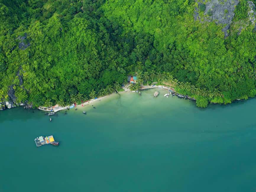 image n.15 of 2-Day or 3-Day: Halong&Lan Ha Bay Cruise 5* balcony, bathtub activity in Ha Long, uploaded by supplier