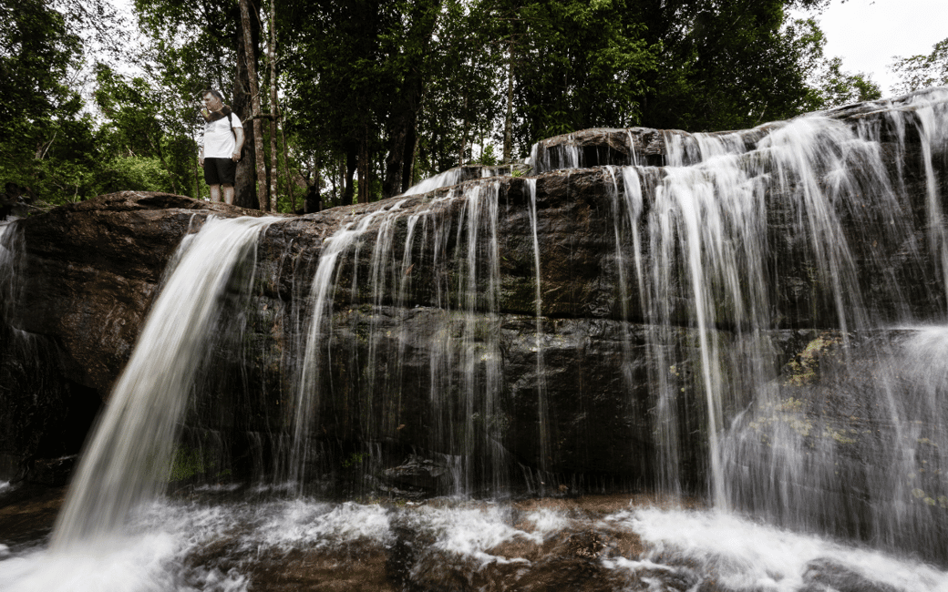 imagem n.11 de Siem Reap: Cascata de Kulen e excursão de um dia a 1000 Lingas com almoço atividade em Siem Reap (Província), carregada pelo fornecedor