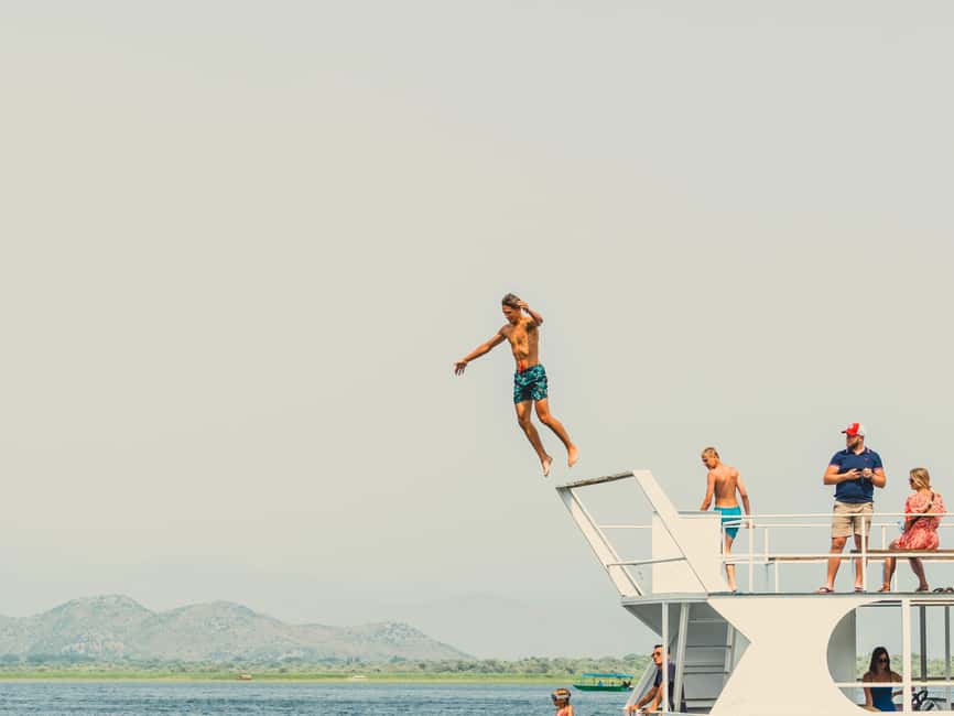 Bild Nr. 10 von Virpazar: Geführte Kreuzfahrt auf dem Skadar-See und dem Fluss Crnojevića Aktivität in Kreis Shkodra, hochgeladen vom Anbieter