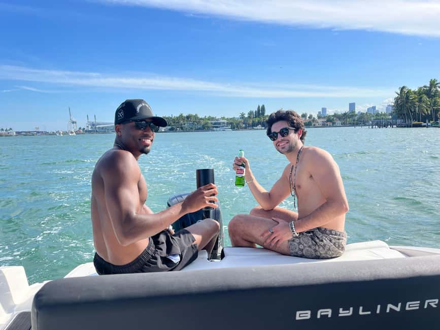 bild nr.8 av Miami Beach: Privat båttur med kapten och champagne aktivitet i Miami, uppladdad av arrangören