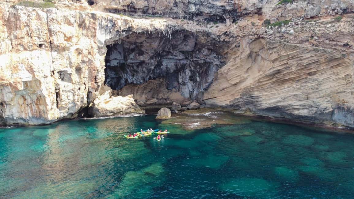 bild nr.8 av MENORCA: Grottväg med kajak + fotosession. aktivitet i Balearerna, uppladdad av arrangören