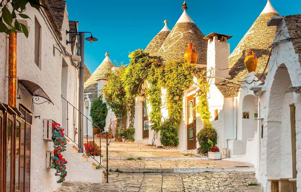 Immagine nº 1 di Alberobello: Tour guidato della città dei Trulli attività a Bari, caricata dal fornitore