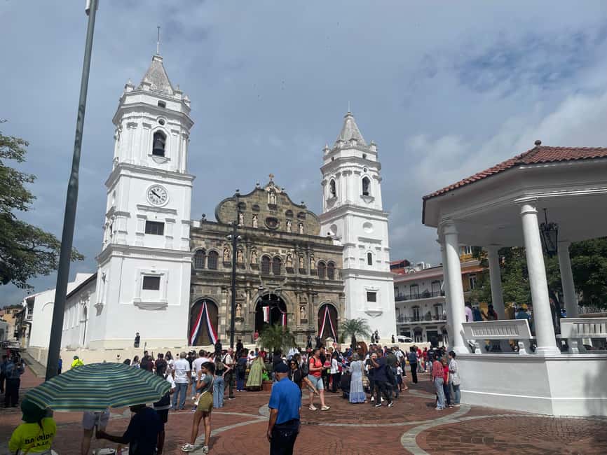 image n.13 of Panama City: Half-day tour of highlights and Panama Canal activity in Panama City, uploaded by supplier