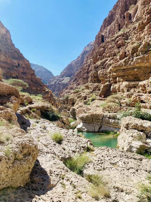 Obraz nr 15 z atrakcji Muscat: Prywatna wycieczka po Wadi Shab i Bimmah Sinkhole + bezpłatny lunch w Al-Mintakat asz-Szarkijja, przesłany przez organizatora