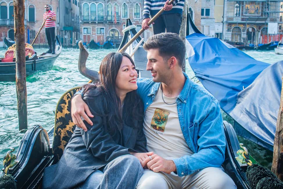 image n.2 of Venice: Romantic Gondola tour and Dinner for two activity in Venice, uploaded by supplier