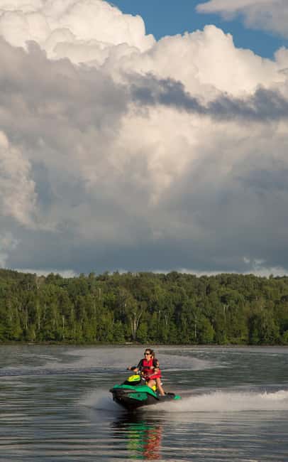 image n.8 of Laurentians: Jetski experience activity in Mont-Tremblant, Quebec, uploaded by supplier