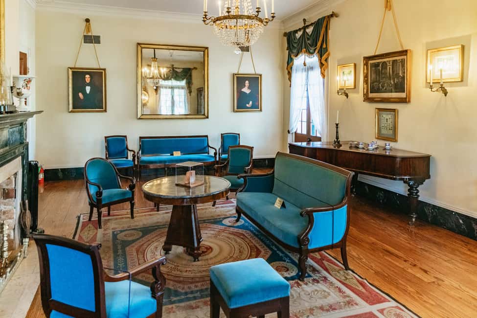 image n.2 of New Orleans: Oak Alley Plantation & Airboat Swamp Combo Tour activity in Vacherie, uploaded by supplier