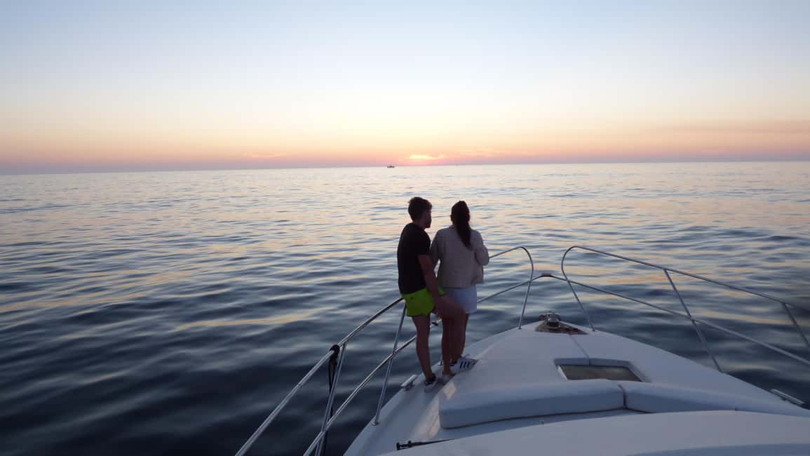 image n.11 of Porto: Luxury Yacht Tour of the 6 Bridges and Douro Estuary activity in São Pedro da Afurada, uploaded by supplier
