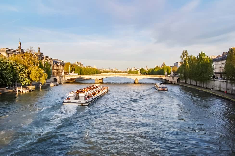 imagem n.3 de Paris: Acesso reservado ao Louvre e cruzeiro de barco atividade em Paris, carregada pelo fornecedor