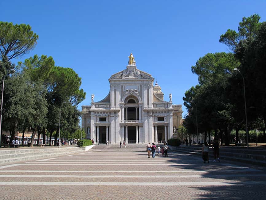 imagem n.4 de Viagem de 1 dia a Assis e Orvieto a partir de Roma atividade em Assis, Itália, carregada pelo fornecedor