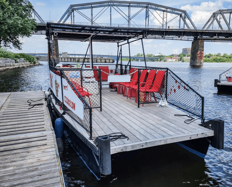 image n.5 of OTTAWA - GATINEAU: Aqua Taxi Service activity in Quebec, uploaded by supplier