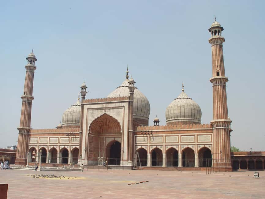 imagem n.4 de Delhi: City tour particular de 1 dia pela Nova e Velha Deli atividade em Nova Delhi, carregada pelo fornecedor