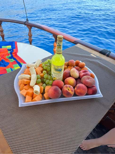 image n.4 of From La Spezia: Cinque Terre Boat Tour with Lunch and Wine activity in Liguria, uploaded by supplier