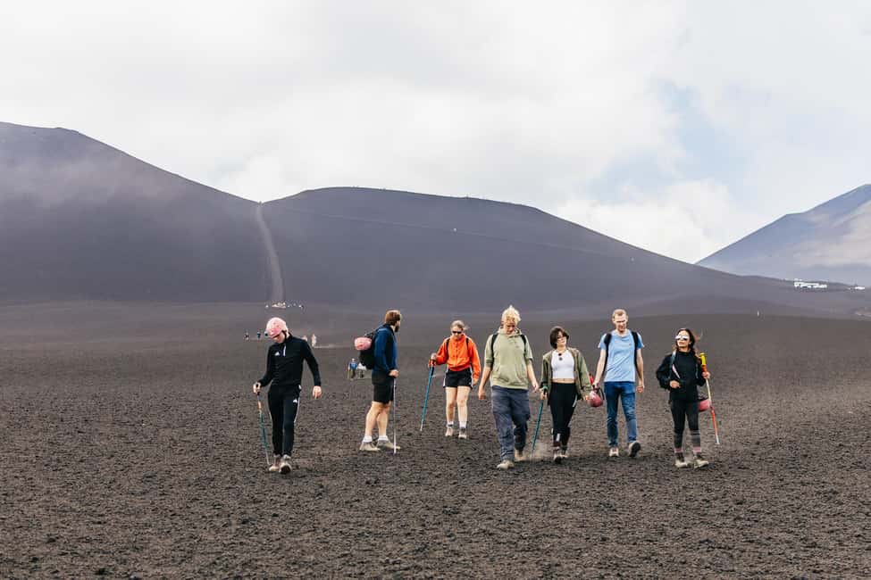 afbeelding n.18 van Etna: trektocht naar de topkraters met vulkaangids 3350 m activiteit in Catania, geüpload door aanbieder