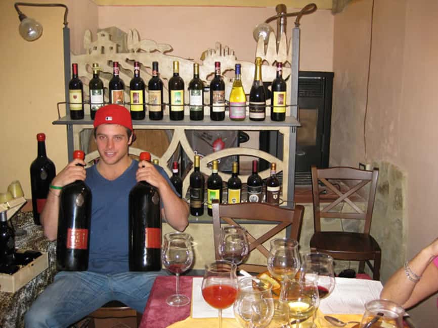 Immagine nº 2 di MERAVIGLIOSA TOSCANA: Tour dei vini di Siena, San Gimignano e del Chianti attività a Firenze, caricata dal fornitore