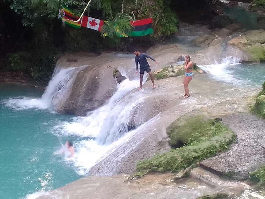 imagem n.8 de Ocho Rios: Blue Hole e passeio turístico atividade em Jamaica, carregada pelo fornecedor