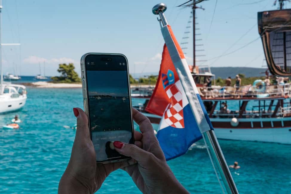 image n.9 of Split: Blue Lagoon and 3 Island Cruise with Food and Drinks activity in Dalmatia, uploaded by supplier