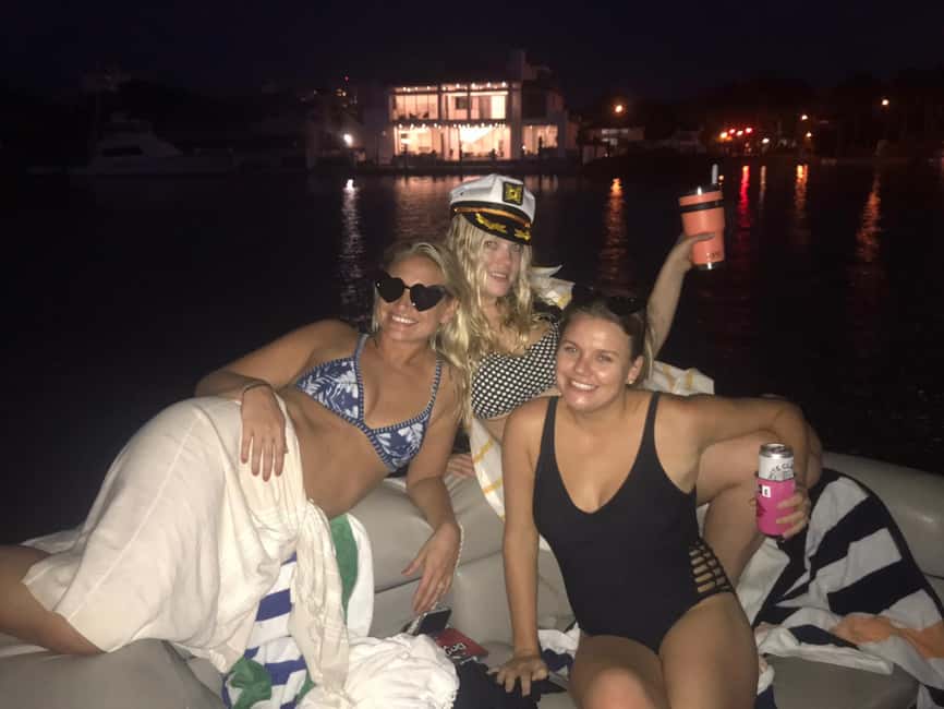 imagen n.º 3 de Crucero nocturno en barco por Ft Lauderdale: Privado a 12ppl actividad en Fort Lauderdale, subida por el proveedor