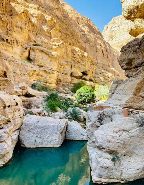 Obraz nr 18 z atrakcji Muscat: Prywatna wycieczka po Wadi Shab i Bimmah Sinkhole + bezpłatny lunch w Al-Mintakat asz-Szarkijja, przesłany przez organizatora
