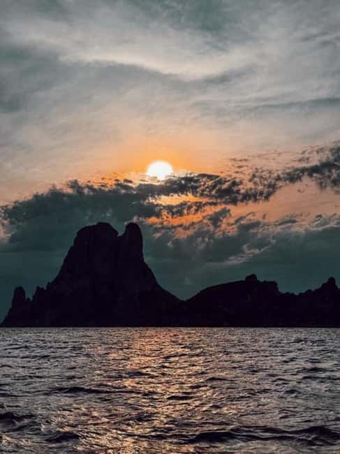 image n.32 of San Antonio: Es Vedrà, Formentera Tour with Food & Drinks activity in Sant Josep de sa Talaia, uploaded by supplier