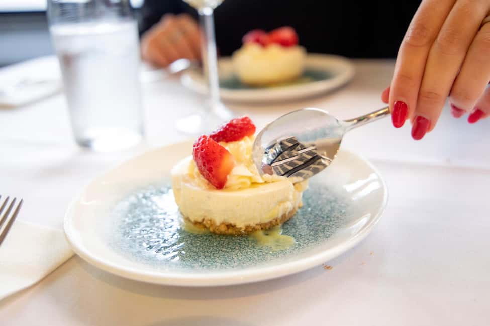 image n.5 of London River Thames Lunch Cruise activity in London, uploaded by supplier