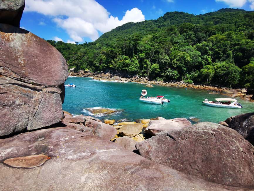 image n.2 of Ilha Grande: 360° Circumnavigation Speed Boat Tour - 8h activity in Vila do Abraão, uploaded by supplier