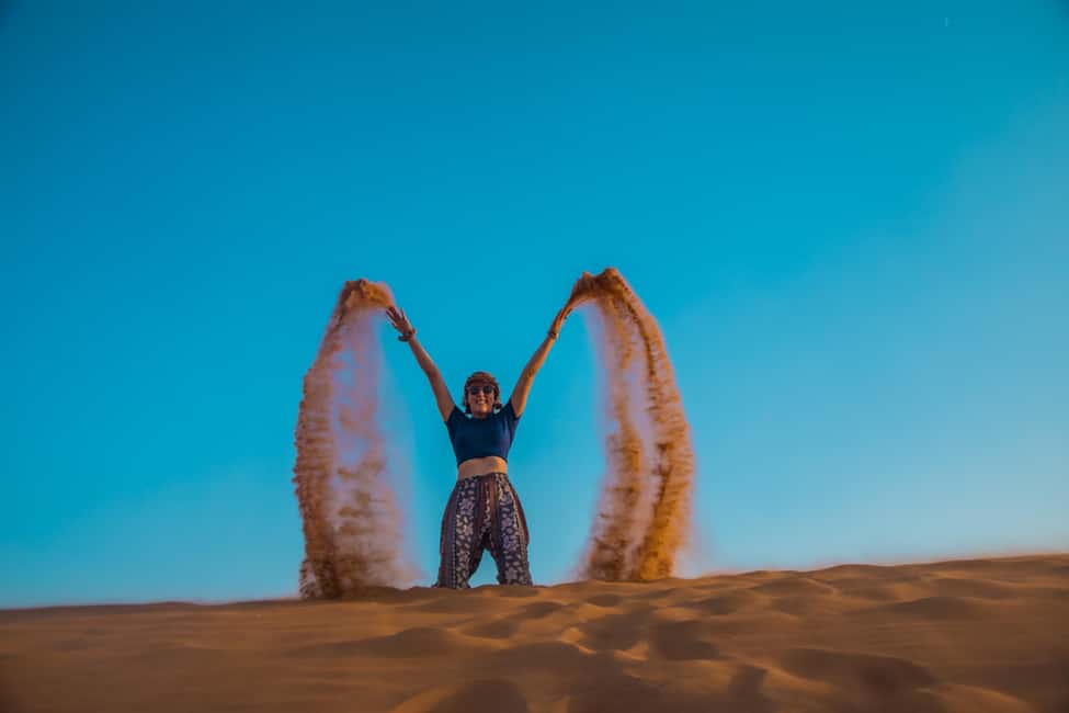 imagem n.5 de Dubai: Meio dia de Safari no Deserto, Passeio de Camelo e Quadriciclo atividade em Dubai, carregada pelo fornecedor