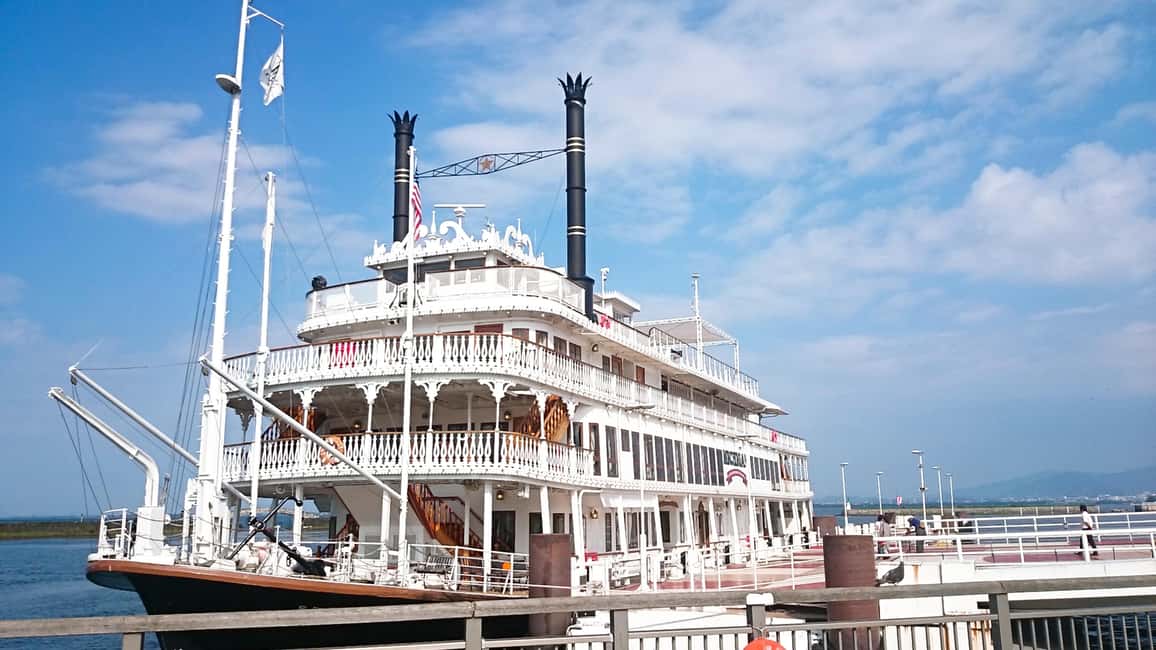 image n.3 of From Kyoto:Gion Festival and Lake Biwa Lunch Cruise Bus Tour activity in Kuwana, uploaded by supplier