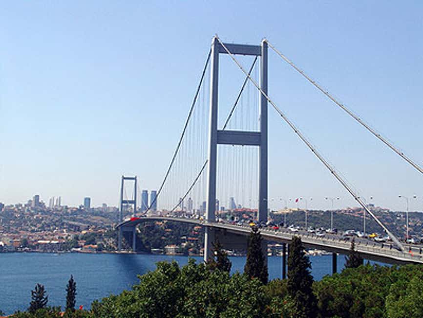 Immagine nº 7 di Crociera sul Bosforo e tour dei due continenti con pranzo attività a Istanbul, caricata dal fornitore