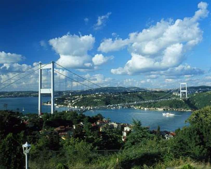 Immagine nº 8 di Crociera sul Bosforo e tour dei due continenti con pranzo attività a Istanbul, caricata dal fornitore