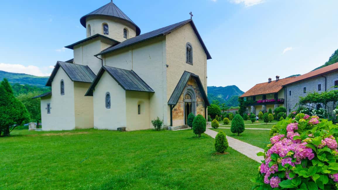 Bild Nr. 26 von Kotor: Tagestour und Bootsfahrt zum Skadar-See und Biograd Aktivität in Gusinje, hochgeladen vom Anbieter