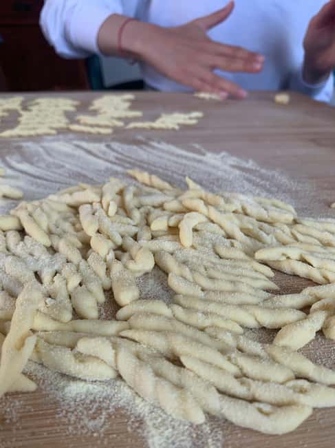 Immagine nº 20 di Riomaggiore: Corso di cucina di pasta e tiramisù attività a Riomaggiore, caricata dal fornitore