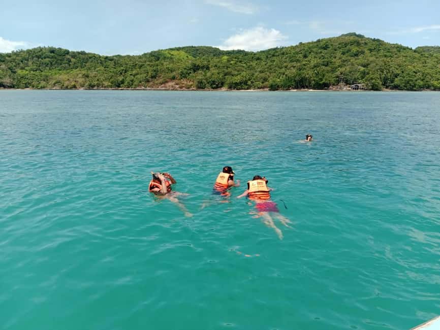 image n.18 of Koh Samui: Island Hopping Adventure in Coral and Pig Island activity in Gulf of Thailand, uploaded by supplier