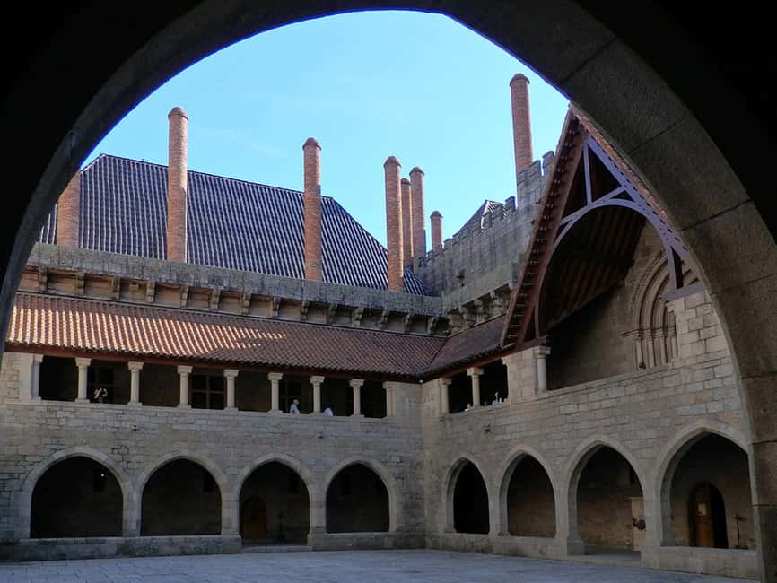 image n.27 of From Porto: Braga and Guimarães Day Trip with Lunch activity in Guimaraes, uploaded by supplier