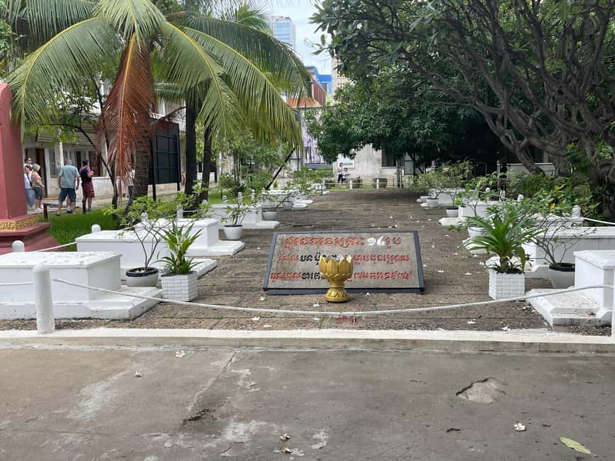 Image N°3 de Phnom Penh : Les champs de la mort et le musée du génocide de Tuol Sleng activité à Phnom Penh, publiée par le prestataire