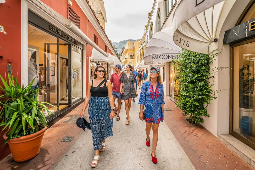 imagem n.18 de Sorrento: Passeio de barco exclusivo em Capri e Gruta Azul opcional atividade em Anacapri, carregada pelo fornecedor