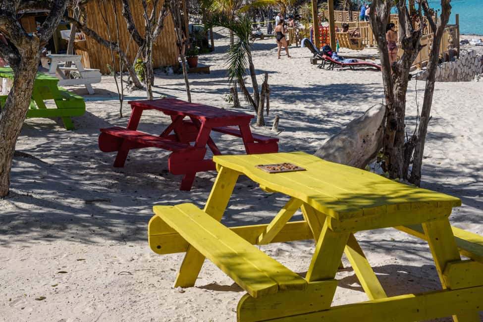 image n.69 of Nassau: 3 Islands Tour, Snorkel, Pig Beach, Turtles & Lunch activity in Berry Islands, uploaded by supplier