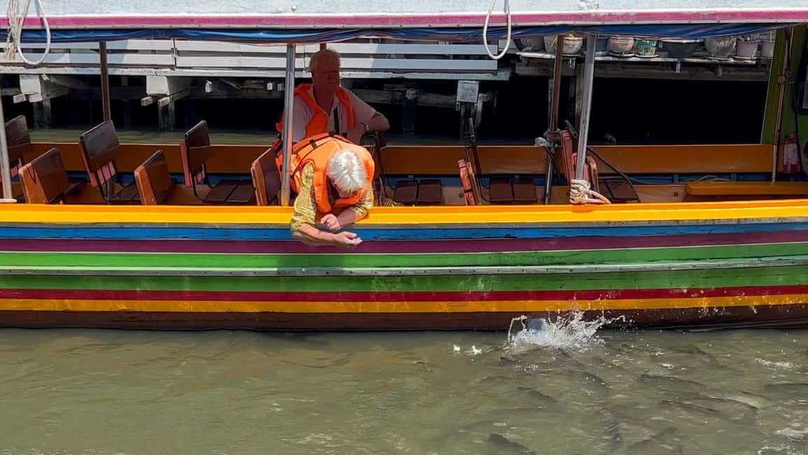 image n.4 of 2 Hours Private Bangkok Canal Boat Tour by Long-Tail Boat activity in Bangkok, uploaded by supplier