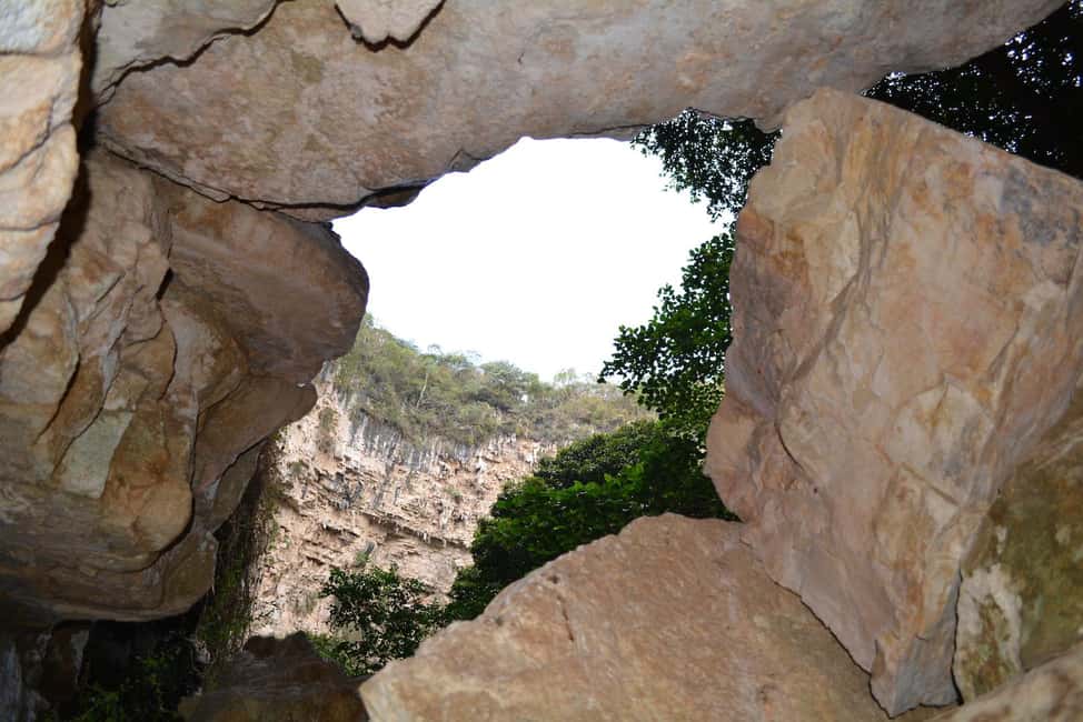 Image N°10 de Tuxtla Gutiérrez : Descente en rappel d'une journée dans le gouffre des perroquets activité à Chiapas, publiée par le prestataire